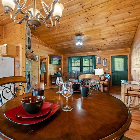 Easy Livin - Secluded Family Log Cabin Sevierville Exteriör bild