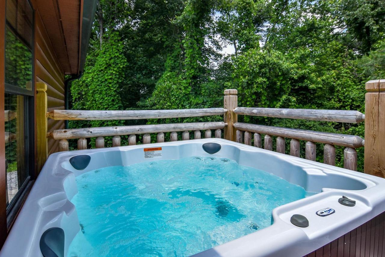 Easy Livin - Secluded Family Log Cabin Sevierville Exteriör bild